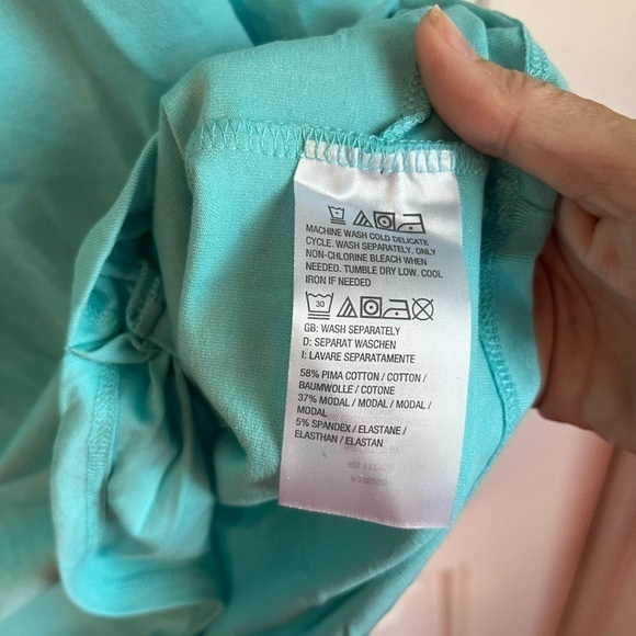 Nwot Belle by Kim Gravel Twist front Tee Blue Medium - Picture 5 of 8